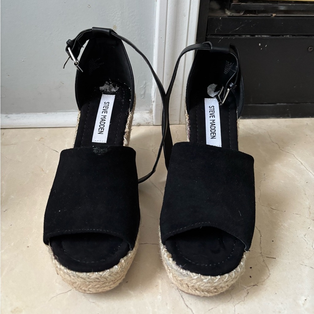 NWOT Steve Madden Jyia Wedges
